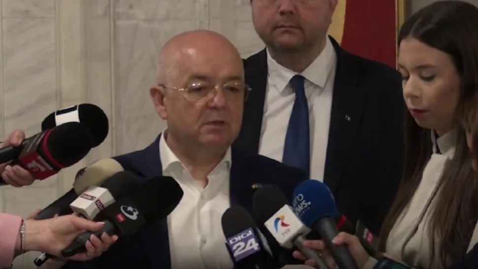 Emil Boc: Mai e timp pentru a opri moțiunea de cenzură