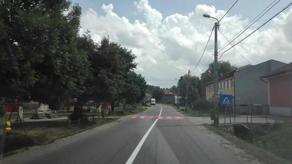 Lucrări de marcaje rutiere în lungime de peste 50 de kilometri, pe patru drumuri județene