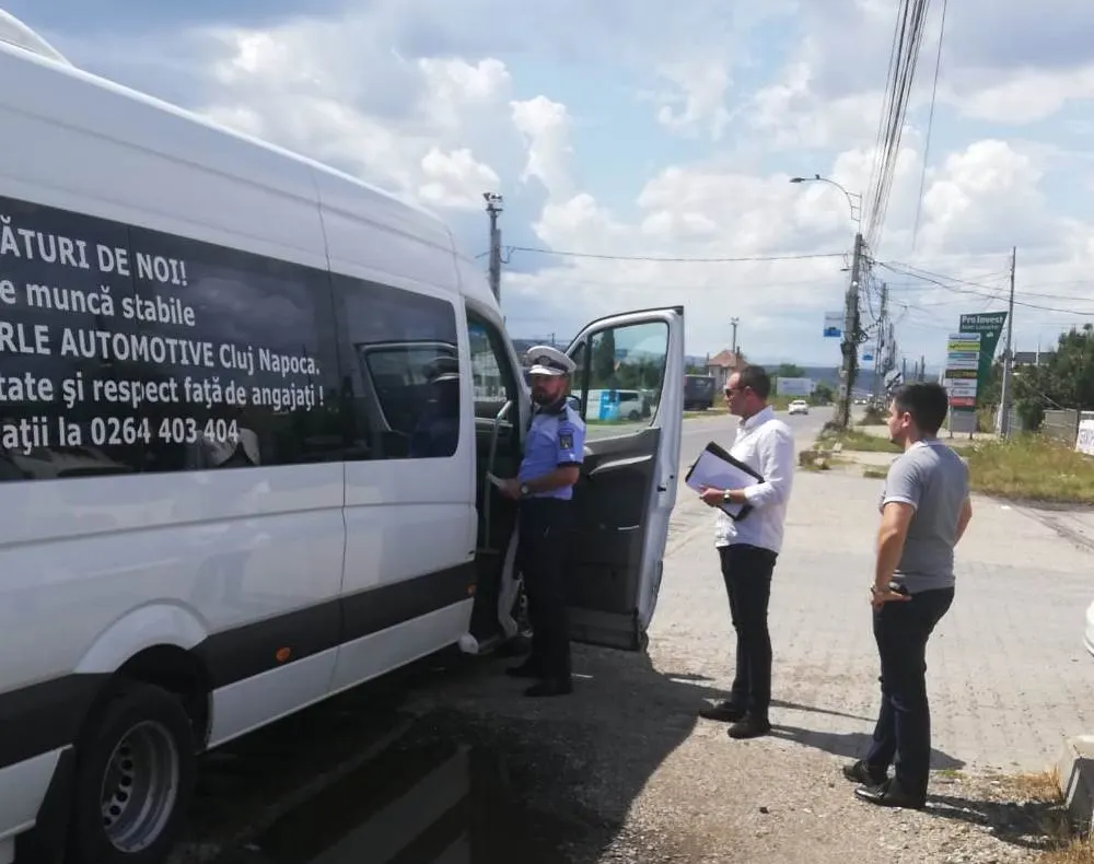 “Piraţii rutieri” luaţi în vizor de poliţişti! Aproape 900 de amenzi într-o singură săptămână