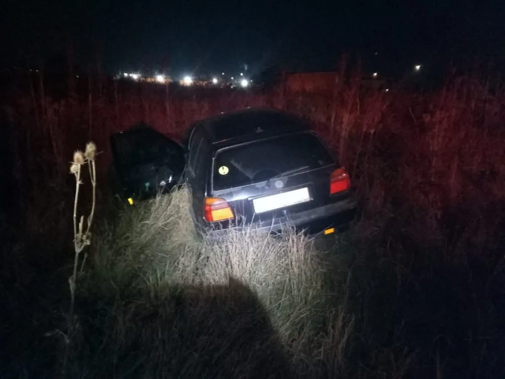 FOTO | Accident în Apahida! Un şofer beat a ieşit cu maşina în decor