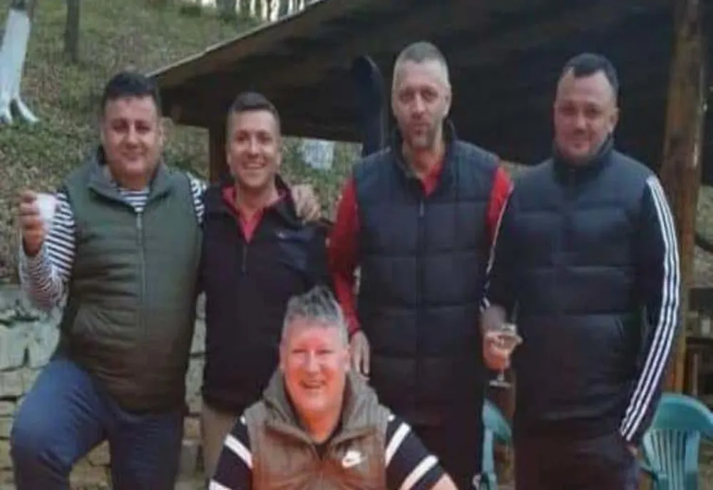 Şeful Poliţiei Municipiului Dej a fost schimbat din funcţie! Acesta a apărut într-o poză, la grătar, cu mai multe persoane, în plină pandemie