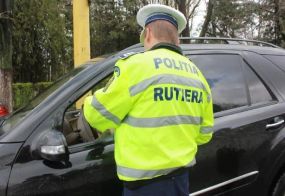 Acţiune de amploare a poliţiştilor în Cluj-Napoca, Dej, Gherla şi Huedin! Au fost aplicate peste 300 de amenzi