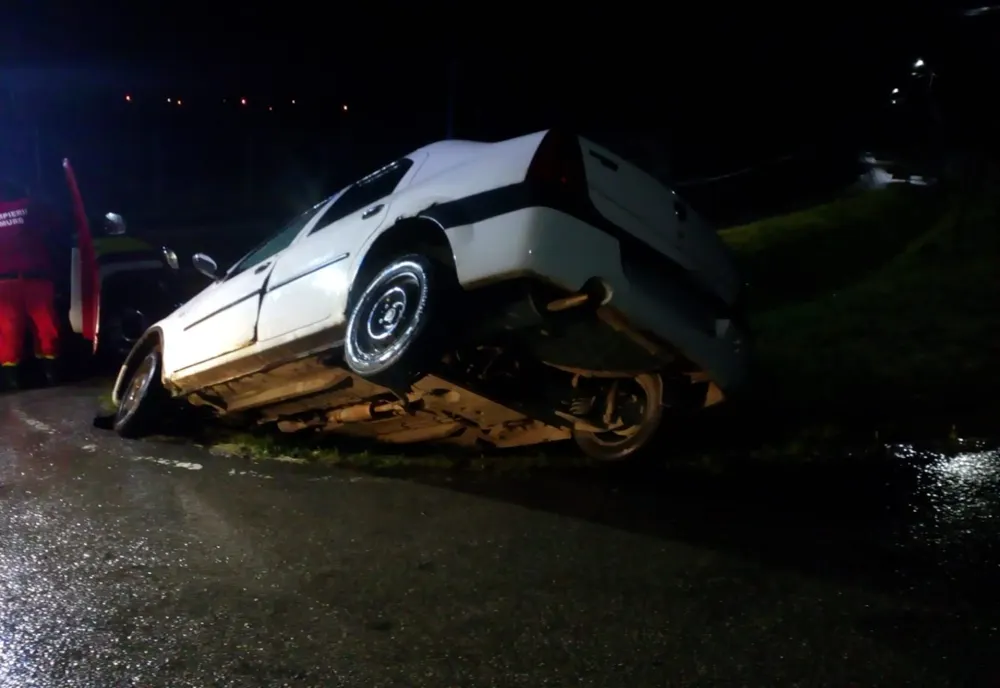 Noapte cu accidente la Cluj (FOTO)