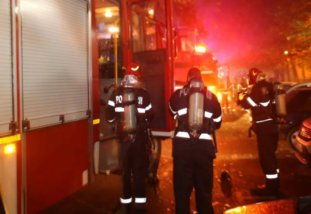 O femeie din judeţul Cluj a murit după ce un incendiu i-a cuprins casa