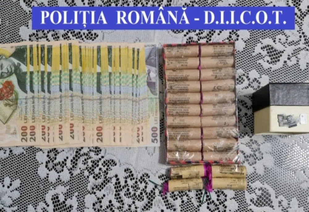 38 de percheziții în patru județe la traficanți de droguri