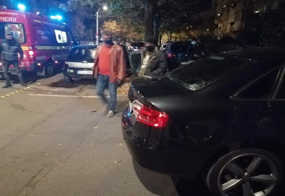 Accident pe Calea Dorobanţilor din Cluj-Napoca! Un bărbat şi un copil au fost loviţi de o maşină (FOTO)