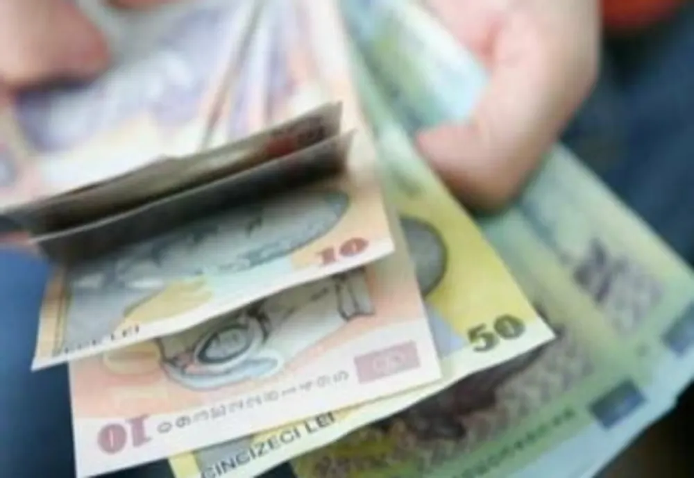 Absolvenții de liceu sau facultate pot primi, lunar, 300 de lei din partea statului. Condiția pe care trebuie s-o îndeplinească