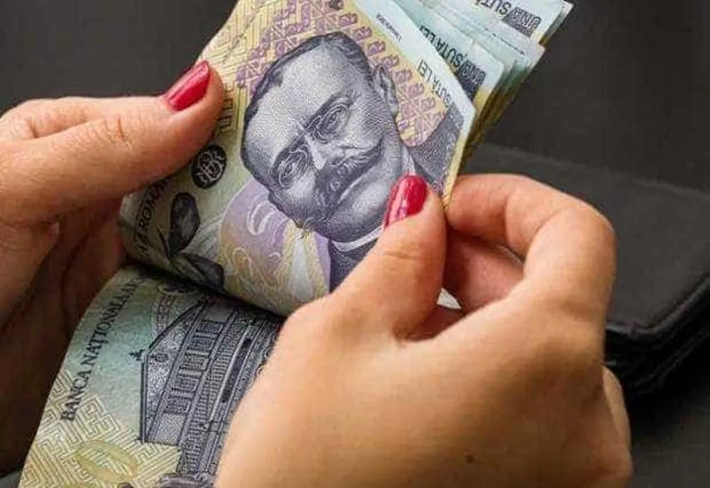 BOMBA SALARIILOR ÎN ROMÂNIA. CE ÎI AȘTEAPTĂ PE ROMÂNI DE LA 1 IANUARIE 2026