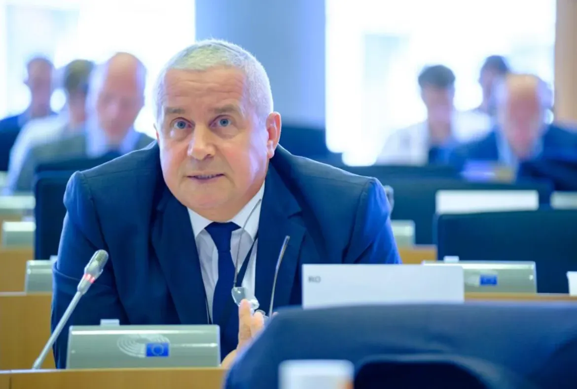 Scandal pe buget! Daniel Buda îi ia la țintă pe cei de la PSD: „Promit bani fără să spună de unde vin”