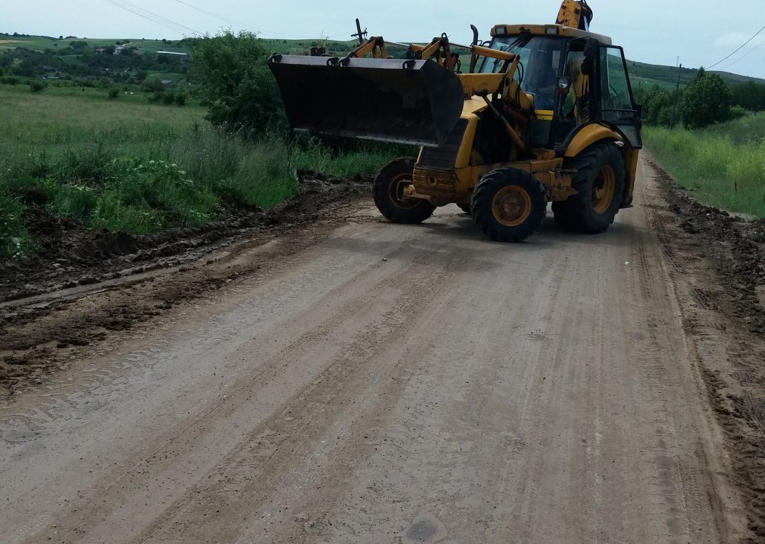 FOTO | Intervenţie de urgenţă la Sucutard în urma ploilor torenţiale