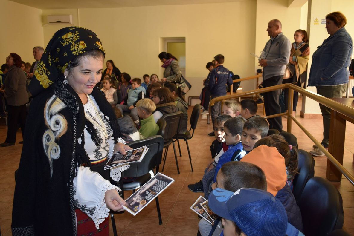 FOTO | ,,Zestrea Tradițiilor Clujene” – prima acțiune din acest nou an școlar