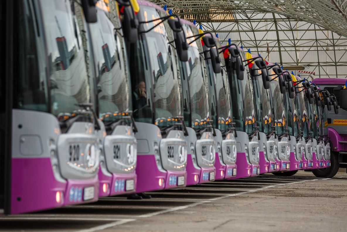 Orarul transportului public în comun, afectat de meciul România - Insulele Feroe