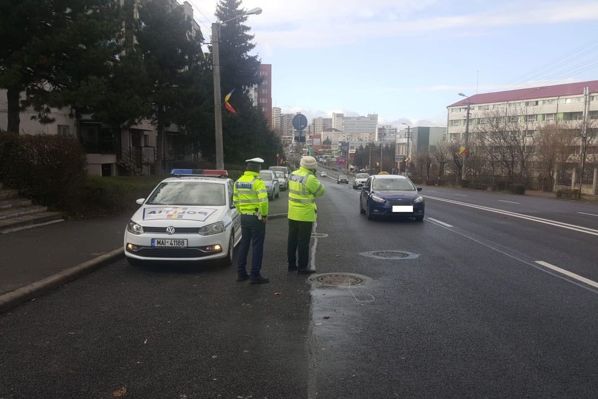 FOTO | Amplă acţiune a poliţiştilor clujeni! Aproape 800 de şoferi care au încălcat legea au fost sancţionaţi