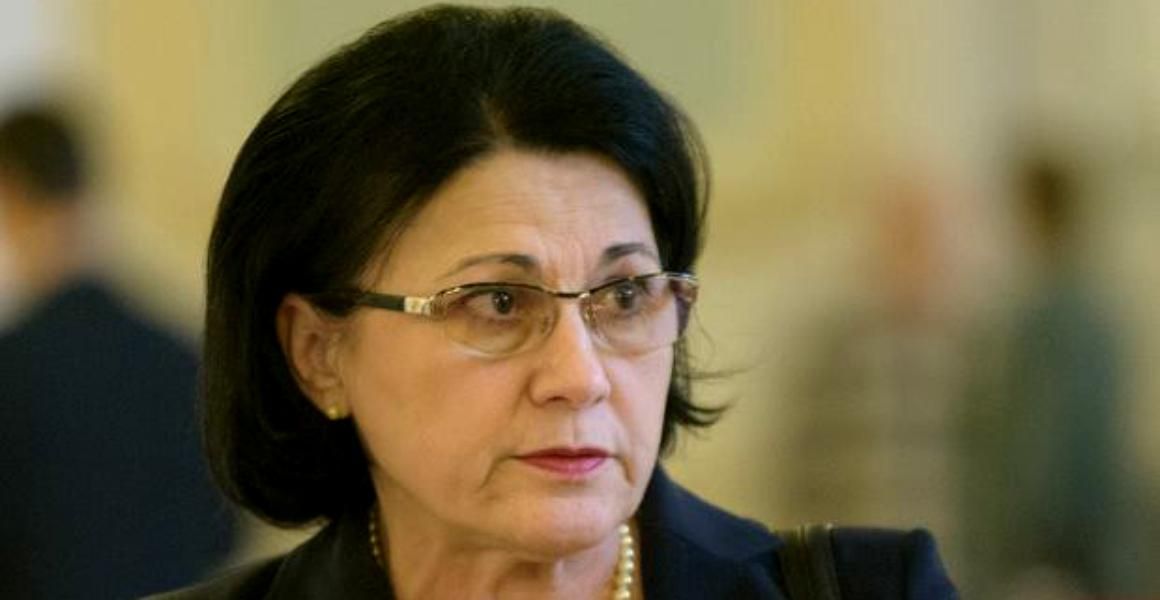 Ecaterina Andronescu: "Ministerul Educației nu poate să dea intrarea în profesie pentru medicină"