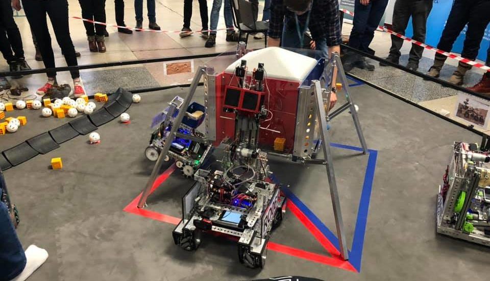 UBB găzduiește a treia regională de robotică BRD FIRST Tech Challenge Romania