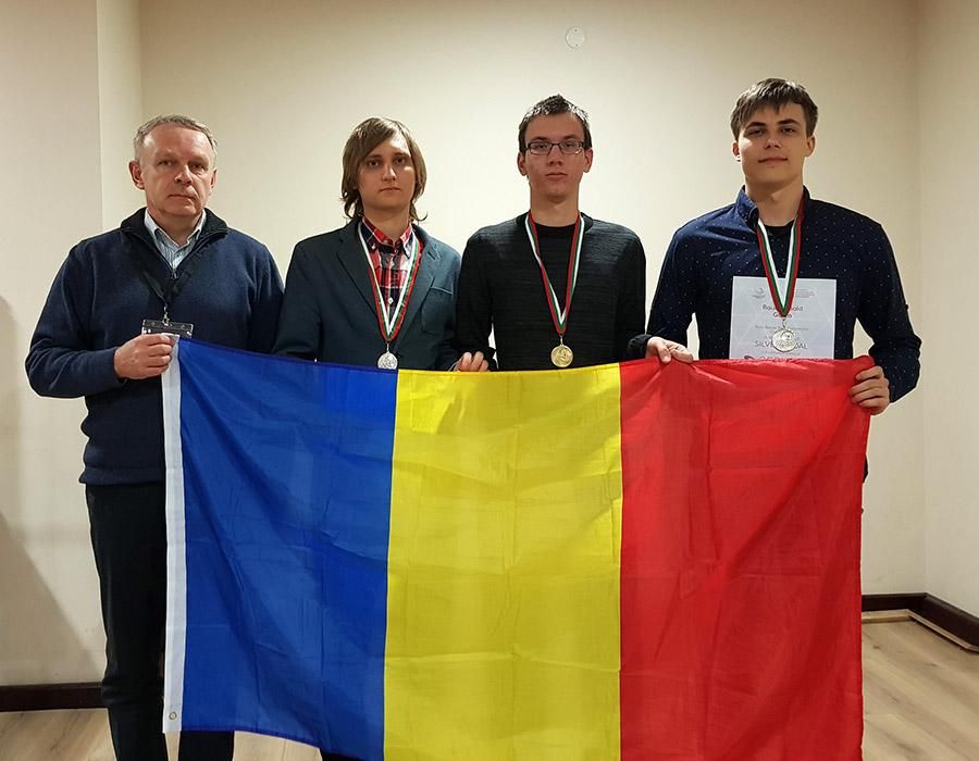Studenții UBB au adus aurul și argintul de la Balcaniada de Matematică