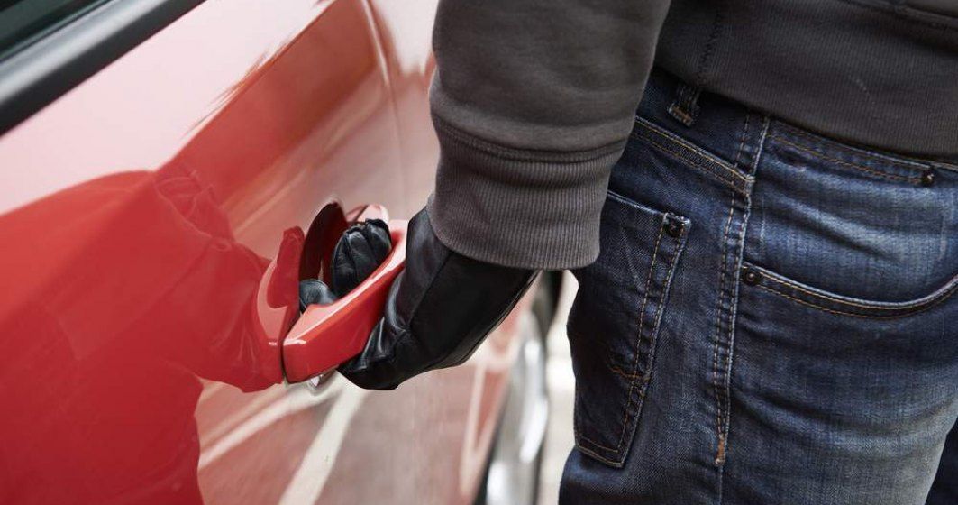 Maşină furată de un bărbat din Iclod! Toate echipajele de poliţie din Gherla au fost pe urmele făptaşului