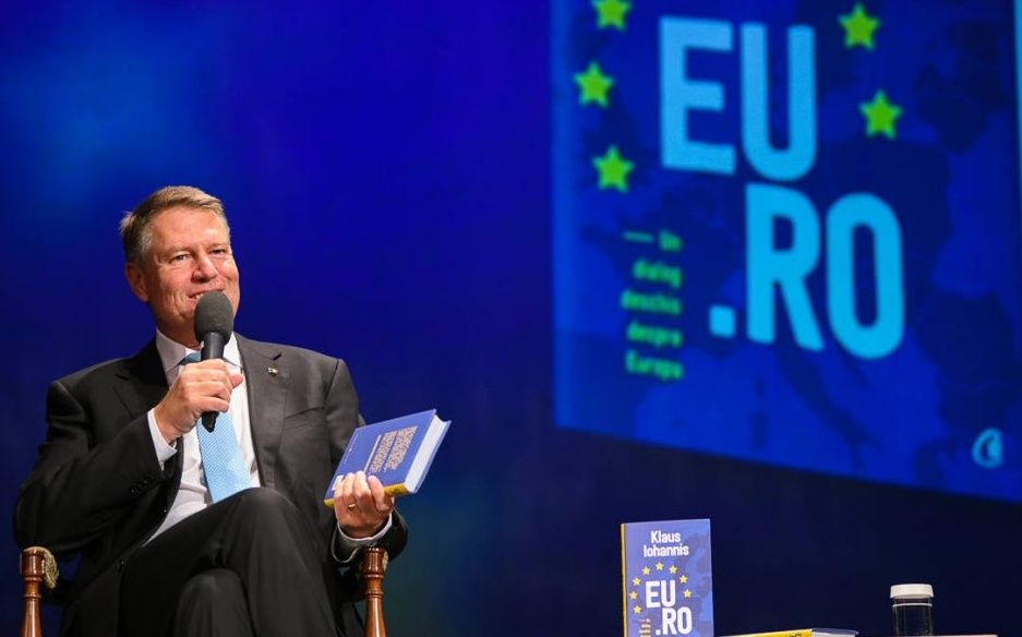 Președintele Klaus Iohannis își lansează și la Cluj cea de-a treia carte