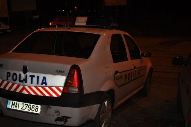 Prinşi că au condus în stare de ebrietate şi fără permise