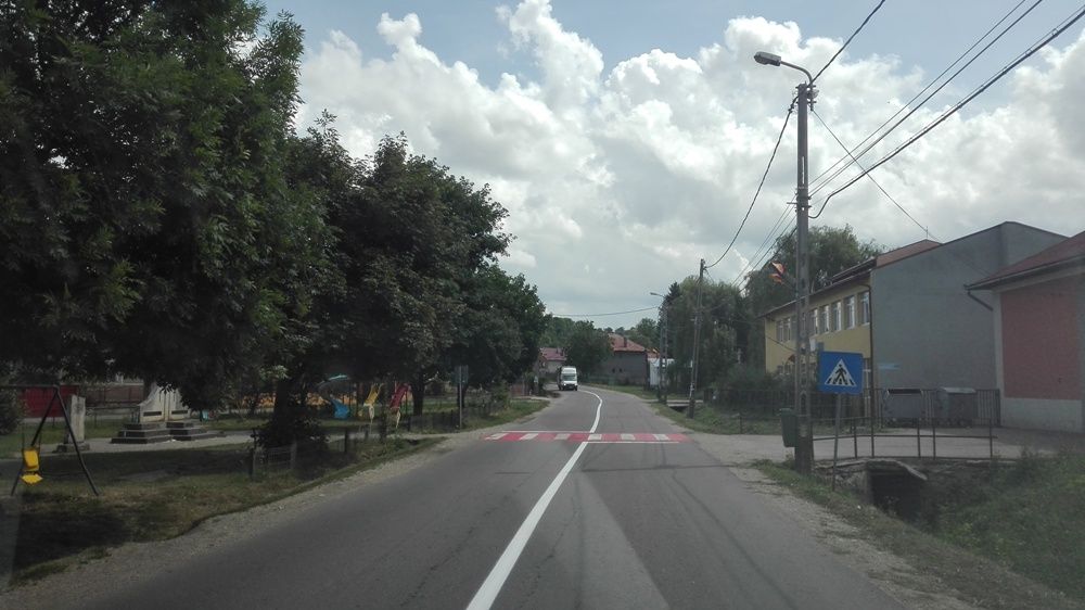 Lucrări de marcaje rutiere în lungime de peste 50 de kilometri, pe patru drumuri județene