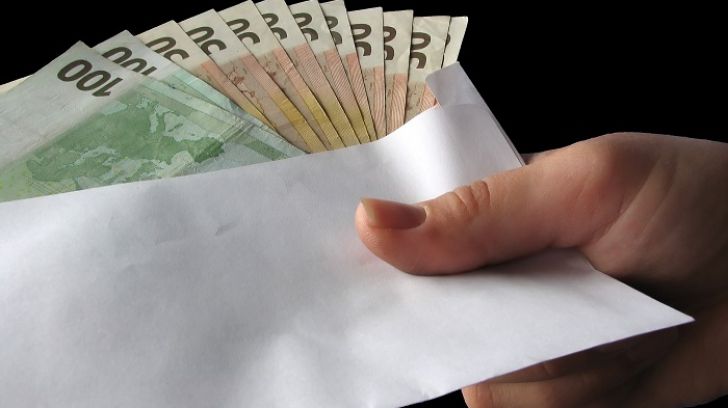 Un pădurar din județul Cluj a încercat să mituiască un poliţist! I-a oferit lemne şi bani