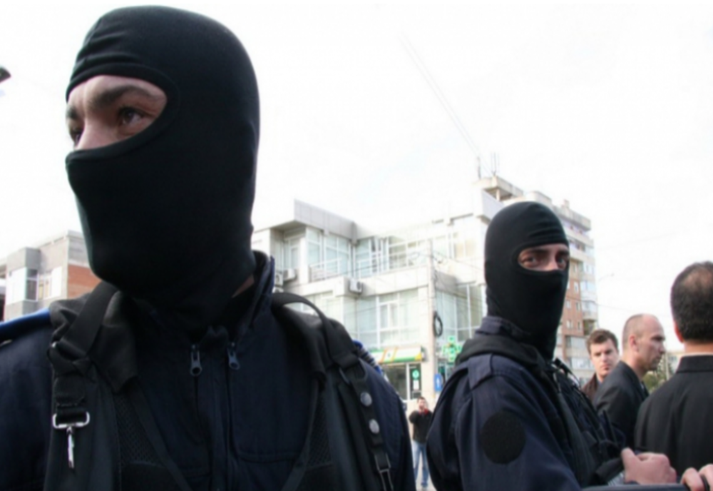 Șef de la Crimă Organizată Cluj, arestat pentru șantaj și răpire
