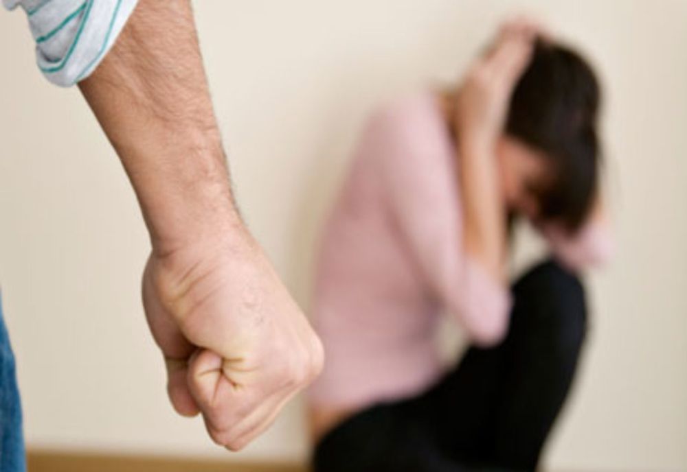Peste 40 de organizații, instituții și companii organizează la Cluj activități de prevenire a violenței împotriva femeilor