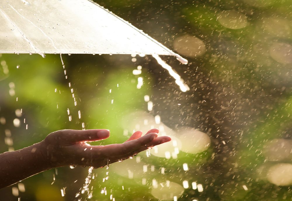 Instabilitate atmosferică, până miercuri în majoritatea regiunilor țării