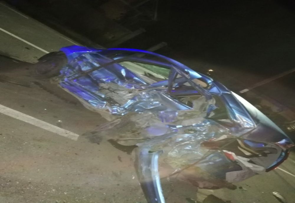 Grav accident în judeţul Cluj provocat de un şofer beat! Trei tineri au ajuns la spital (FOTO)