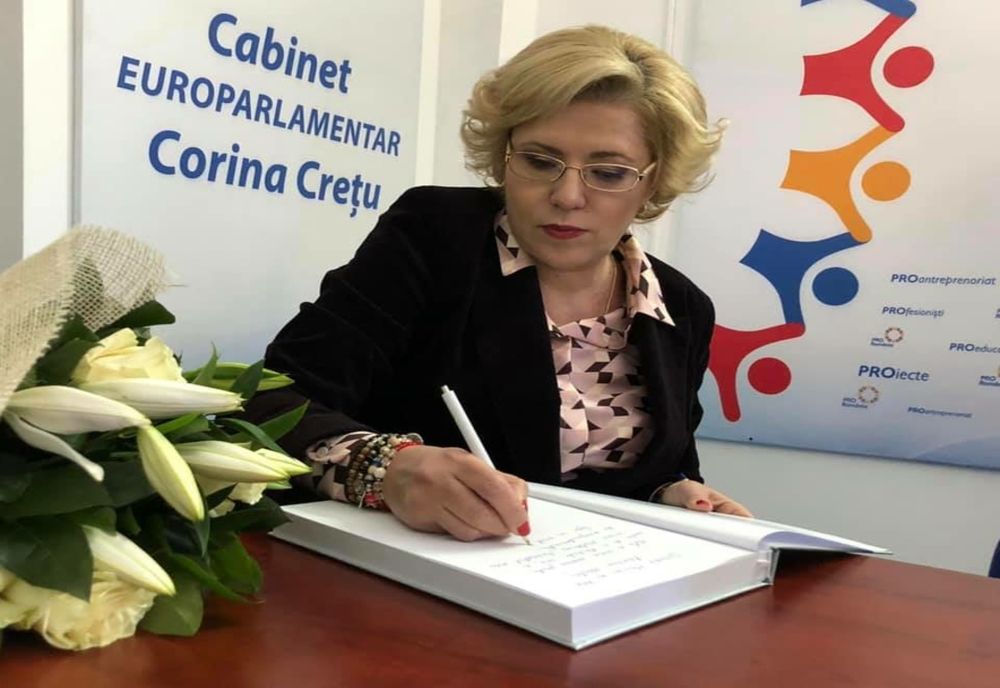 Corina Creţu: ”În România se dau foarte mulţi bani pe hârtii și avem prea puține proiecte”
