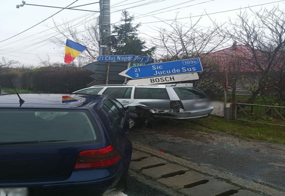 Accident cu 4 maşini pe DN1C în Jucu (FOTO)