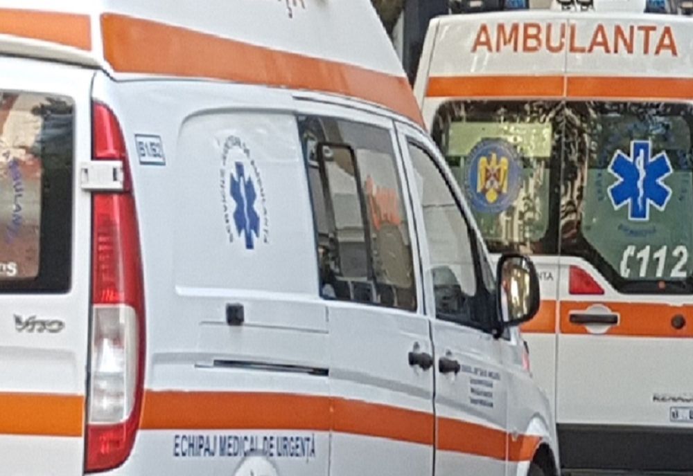 Caz şocant în parcarea unui supermarket din Turda: O şoferiţă a fost bătută de un bărbat, în urma unei tamponări