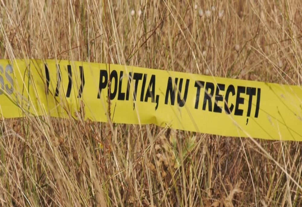 TÂNĂR GĂSIT DECEDAT PE MARGINEA UNUI DRUM ÎN JUDEȚUL CLUJ