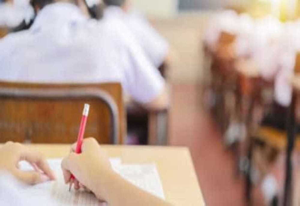 ÎNCEPE EVALUAREA NAŢIONALĂ LA CLASA A 2-A