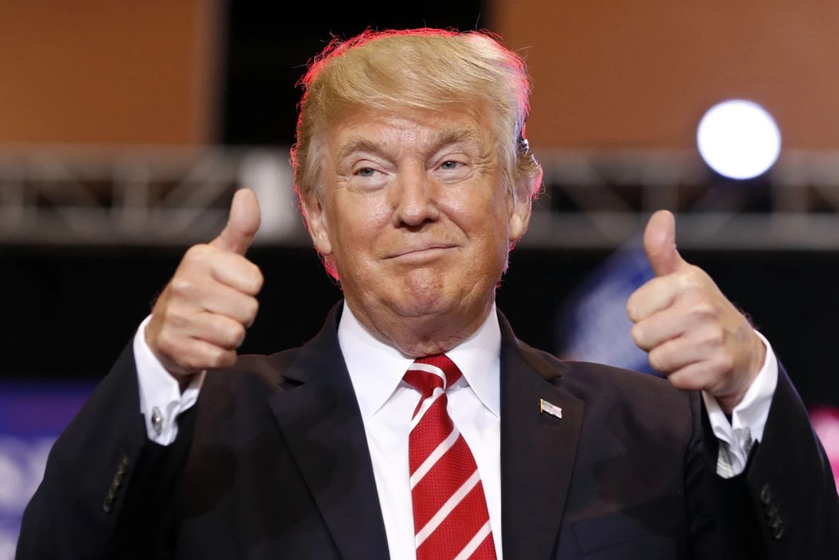 Trump neagă blocarea negocierilor cu Iranul: „Dialogul continuă fără întrerupere”