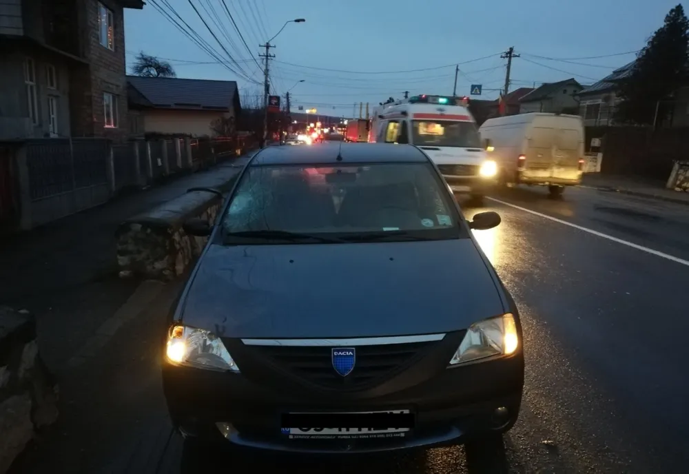 FOTO | Grav accident în Turda! O femeie a fost lovită de o maşină pe trecerea de pietoni
