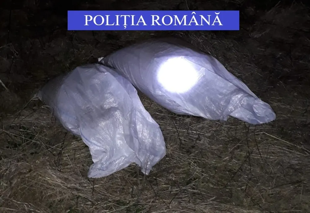 FOTO | Furt de motorină în Cuzdrioara! Doi bărbaţi au fost prinşi în flagrant
