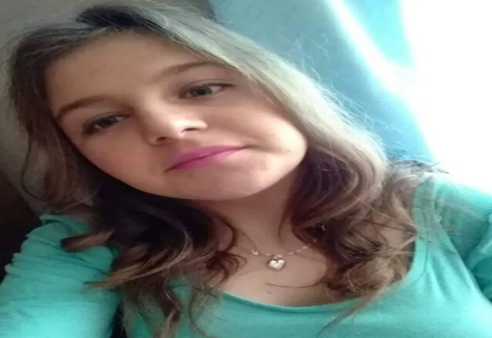 FOTO | Tânără de 17 ani dată dispărută! Poliţia cere ajutorul oamenilor