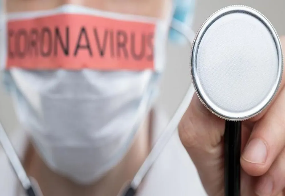 Fundația UBB a donat 100 de combinezoane medicale instituțiilor sanitare clujene 