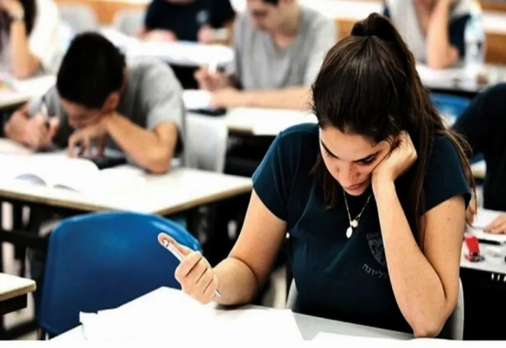 O echipă de tineri clujeni lansează TeachU, prima platformă de meditații gratuite din România