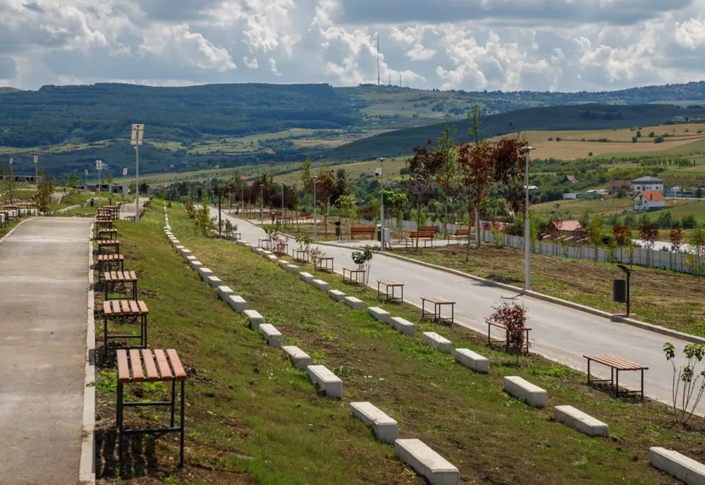 FOTO | Cel mai modern cimitir-parc din România a fost finalizat