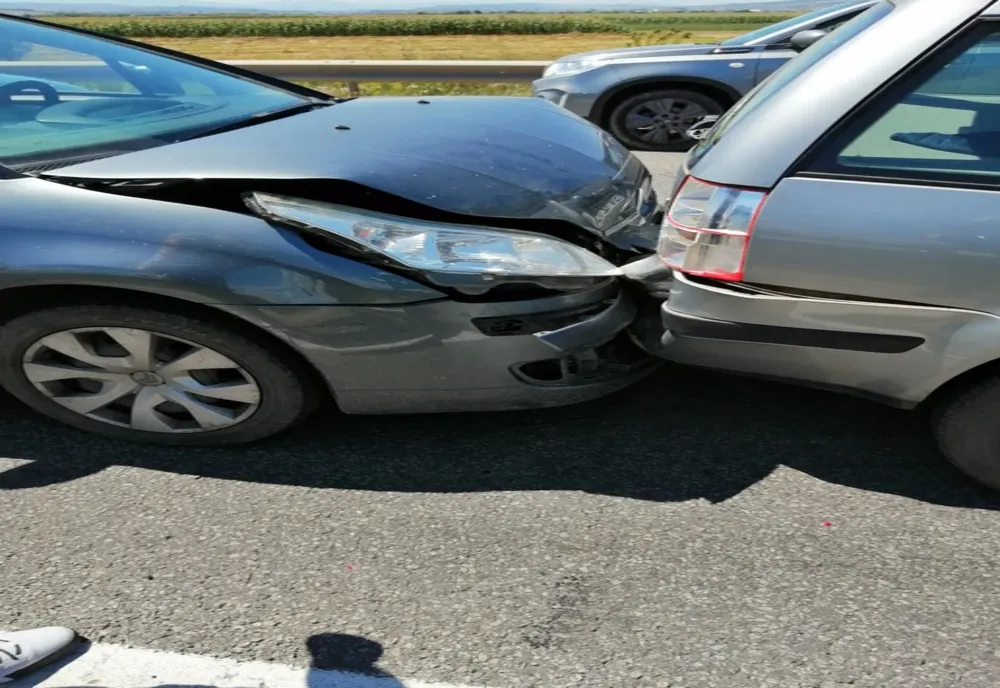 FOTO | Accident pe Varianta de Ocolire Cluj Est! O femeie gravidă a fost rănită