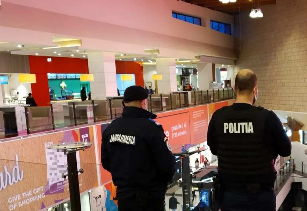 FOTO | Peste 170 de clujeni care nu au respectat măsurile individuale de protecţie au fost amendaţi