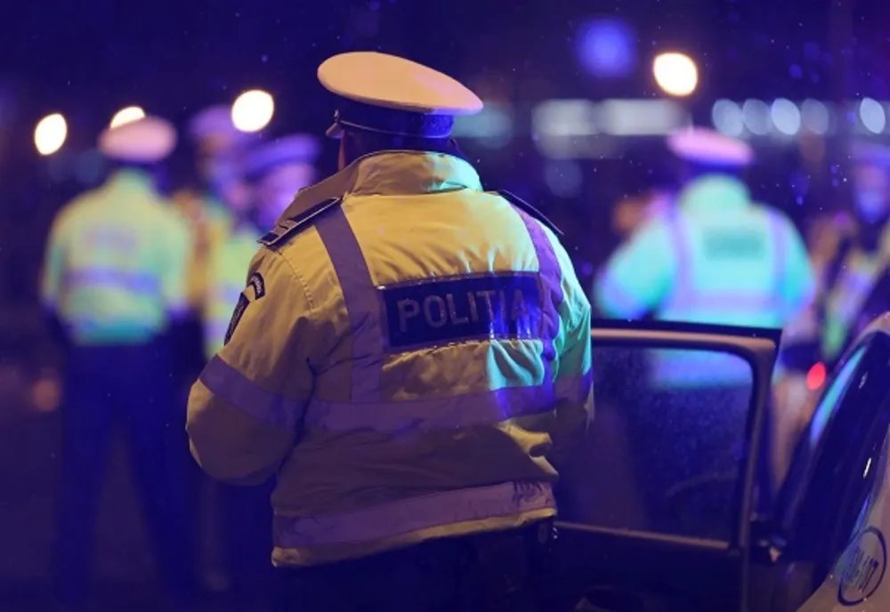 Majorat cu 70 de invitați spart de polițiștii clujeni