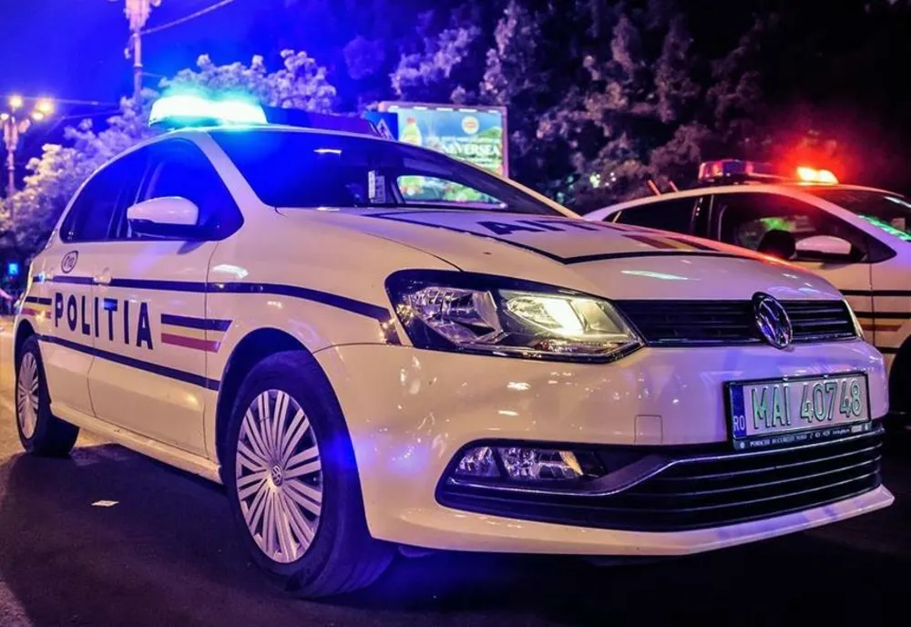 O femeie din Turda a vrut să se sinucidă prin incendiere! A fost salvată de poliţişti