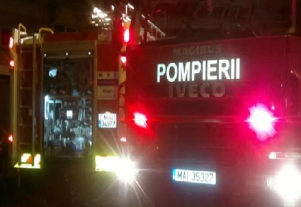 Intervenții succesive noaptea trecută pentru pompierii turdeni