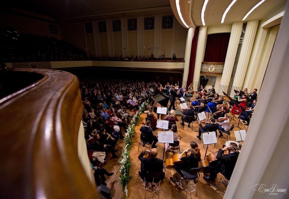 Concert Young Famous Orchestra 