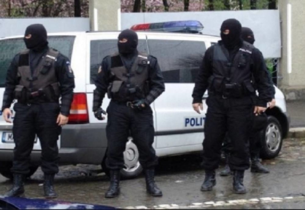 O femeie venită din străinătate a refuzat să intre în carantină! A fost nevoie de intervenția mascaților