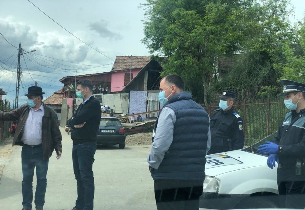 Patru copii cu rujeolă au fost infectaţi şi cu coronavirus