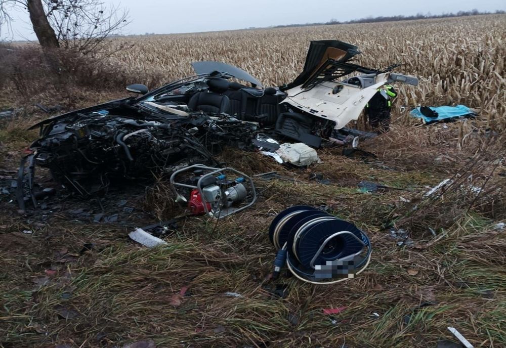 Grav accident între Sânmărghita și Beclean! O persoană şi-a pierdut viaţa, alte două au fost grav rănite (FOTO)